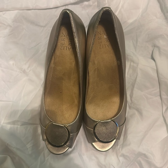 Natruralizer - Picture 1 of 4